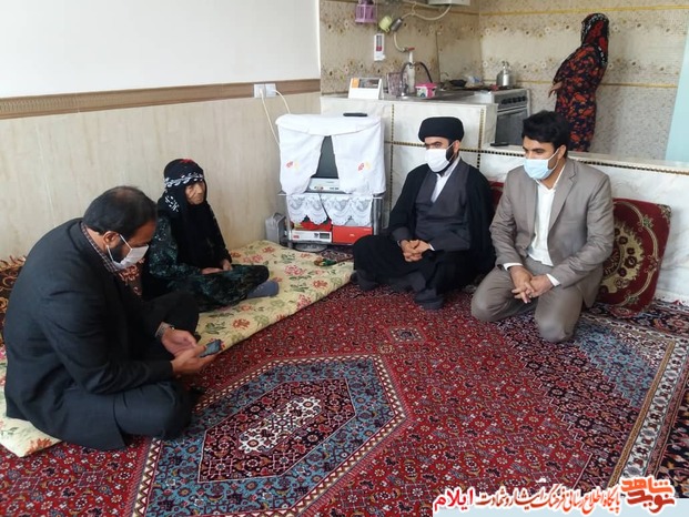 دیدار با مادران و همسران شهدا در شهرستان های تابع استان ایلام