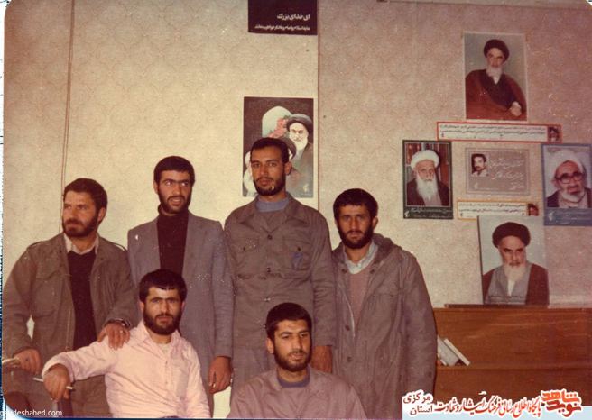 از چپ : ایستاده : شهید مهدی اسماعیلی - کمال شریفی - غلامرضا رودی - سید جعفر رفیعی - نشسته : محمد بهرامی - بهروز تقی زاده
