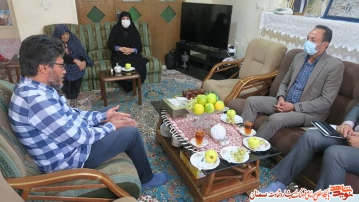 دیدار مدیرکل بنیاد شهید استان سمنان با مادر گرامی شهید والامقام حسن رامهای - بیست و یکم مهرماه ۱۴۰۰ شهرستان گرمسار