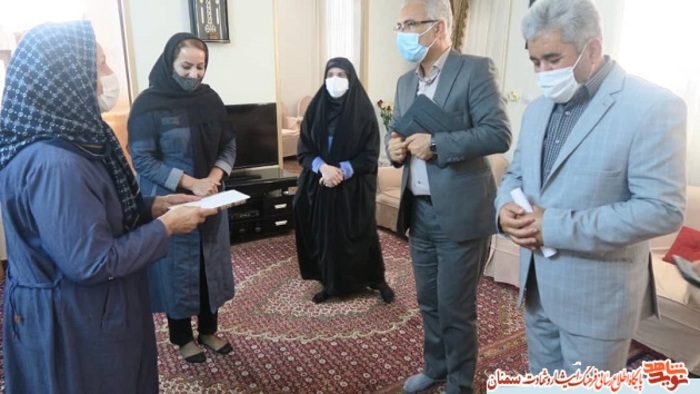 دیدار مدیرکل بنیاد شهید استان سمنان با همسر و فرزند گرامی شهید والامقام جمشید صفری - بیست و یکم مهرماه ۱۴۰۰ شهرستان گرمسار