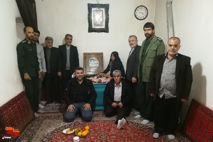 دیدار مسئولان و جانبازان گران‌قدر قطع عضو دامغانی با خانواده معزز شهید والامقام علی‌اصغر فراتی- چهاردهم آذر ۱۴۰۱ روستای فرات دامغان