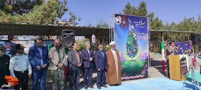 نواختن زنگ ایثار و مقاومت - یکم مهرماه ۱۴۰۲ مدرسه شاهد شهید زارعی شهرستان دامغان