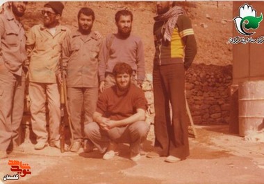 شهید «عبداله جمال لیوانی» نفر دوم سمت راست