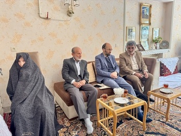 دیدار معاون راهبردی قوه قضائیه با خانواده شهیدان تیموری