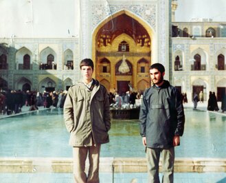 از چپ: شهید محمد منصوری - شهید رحیم صالحی