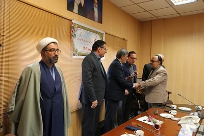 تجلیل از اساتید دانشگاه آزاد